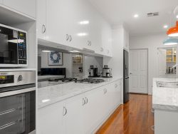 9 Fathom Cres, Seaford Meadows SA 5169, Australia