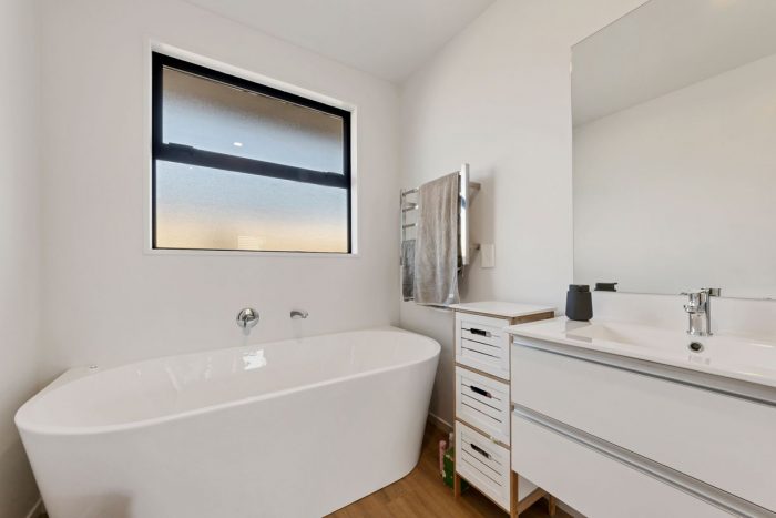 2/178 Hendersons Road, Hoon Hay, Christchurch City, Canterbury, 8025, New Zealand