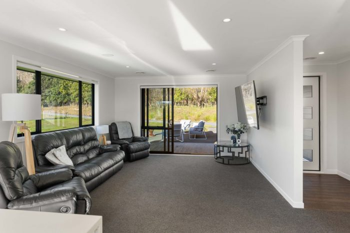 6 Hadfield Road, Peka Peka, Kapiti Coast, Wellington, 5391, New Zealand