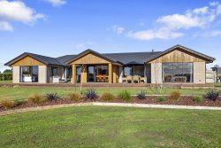 132 Henwood Road, Bell Block, New Plymouth, Taranaki, 4372, New Zealand