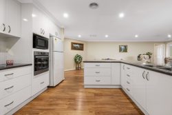 17 Jordan Pl, Young NSW 2594, Australia