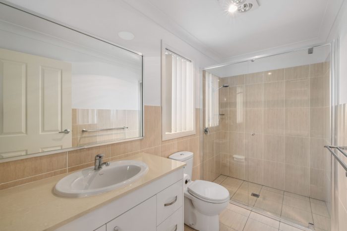 17 Jordan Pl, Young NSW 2594, Australia