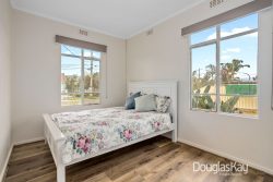 13 Kingsford St, Braybrook VIC 3019, Australia