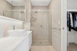 6A Davis Rd, Glynde SA 5070, Australia