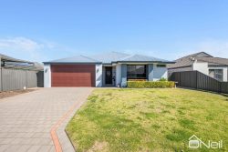 16 Larimar Parade, Byford WA 6122, Australia