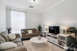 16 Larimar Parade, Byford WA 6122, Australia