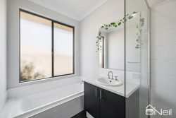 16 Larimar Parade, Byford WA 6122, Australia