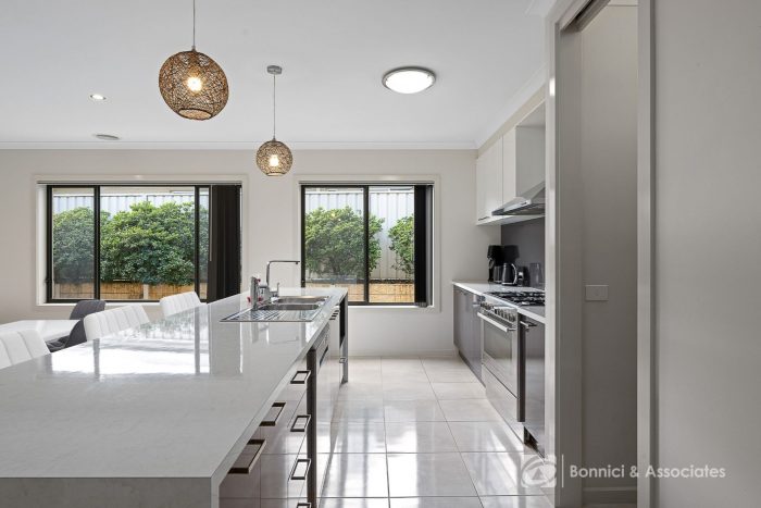 2 Heilmann Pl, Leneva VIC 3691, Australia