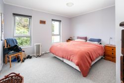 11 Hollydale Grove, Churton Park, Wellington, 6037, New Zealand