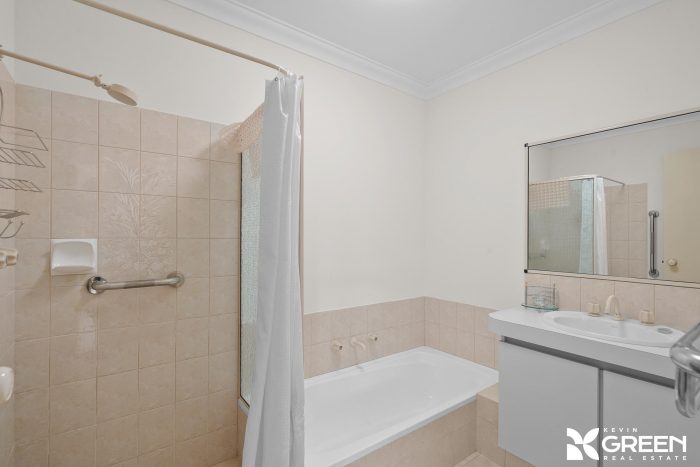 2/78-80 Oakmont Ave, Meadow Springs WA 6210, Australia