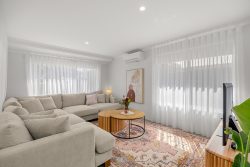 15 Abba Ln, South Guildford WA 6055, Australia