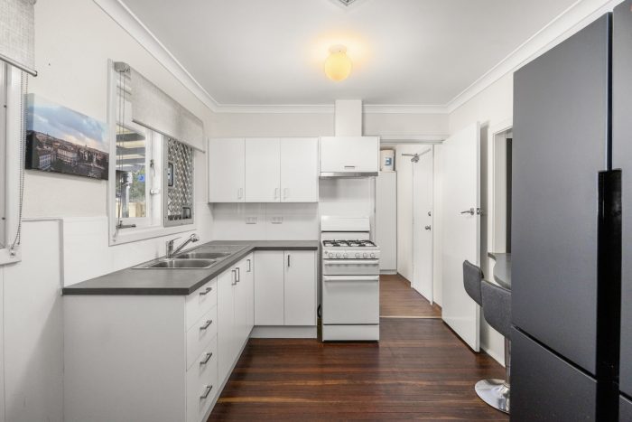 5 Rudge Pl, Lockridge WA 6054, Australia