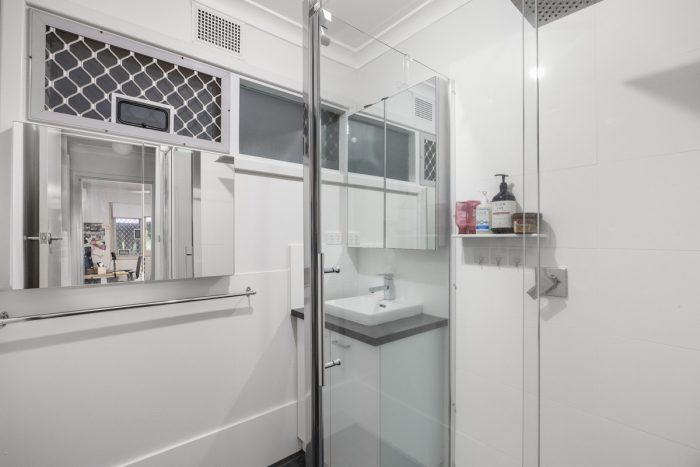 5 Rudge Pl, Lockridge WA 6054, Australia