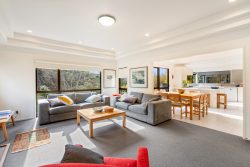 36 Pioneer Crescent, Helensburgh, Dunedin, Otago, 9010, New Zealand