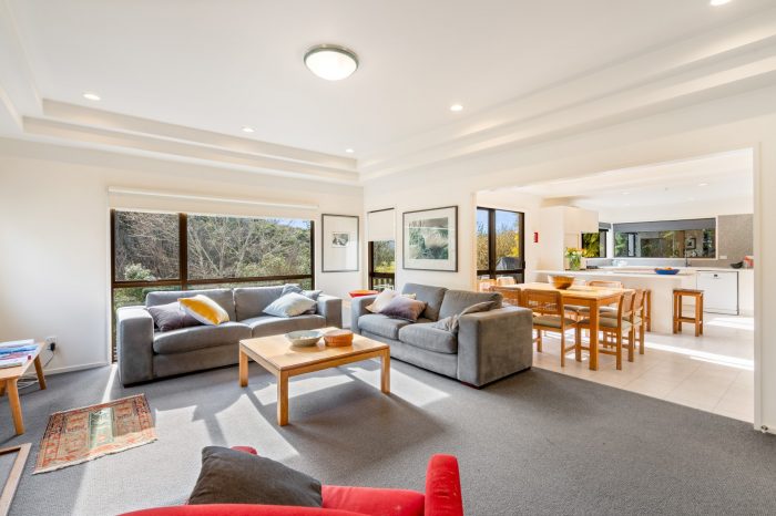 36 Pioneer Crescent, Helensburgh, Dunedin, Otago, 9010, New Zealand