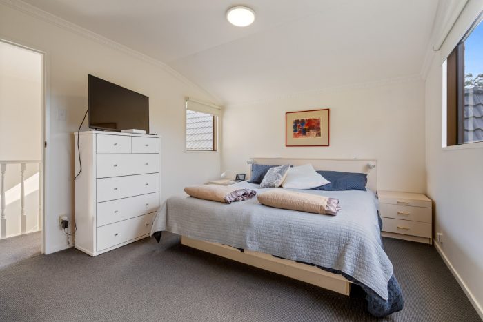 36 Pioneer Crescent, Helensburgh, Dunedin, Otago, 9010, New Zealand