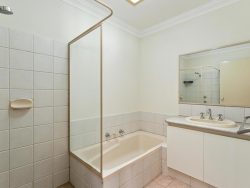 Unit 4/19 Hamersley St, Midland WA 6056, Australia