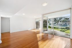 Unit 2/232 Burke Dr, Attadale WA 6156, Australia