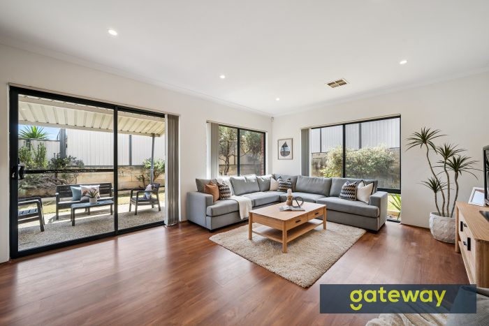 9 Spruce Terrace, Aubin Grove WA 6164, Australia