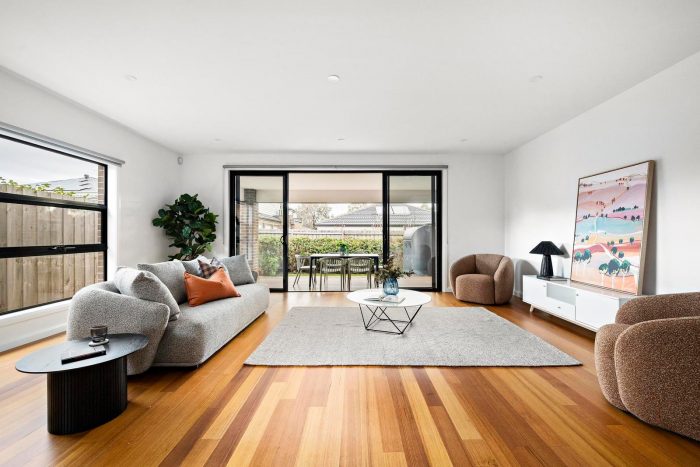 27 Roberts St, Keilor East VIC 3033, Australia
