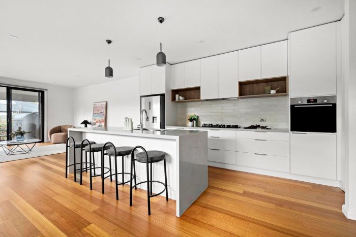 27 Roberts St, Keilor East VIC 3033, Australia