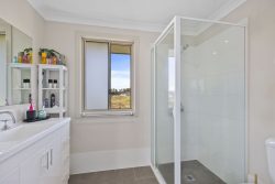 17 Satinash Dr, Hamlyn Terrace NSW 2259, Australia