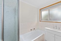 Unit 2/34-36 Seddon St, Austins Ferry TAS 7011, Australia