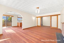 17 Swarbrick St, Emu Point WA 6330, Australia