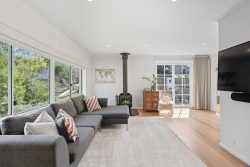 15 Tarana Rd, Blackmans Bay TAS 7052, Australia