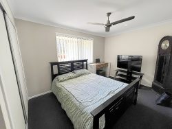 27 Tarrawonga Dr, Calliope QLD 4680, Australia