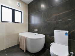 2 ULCOATS LANE, Pokeno, Franklin, Auckland, 2402, New Zealand