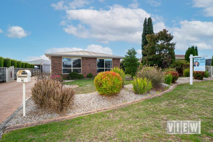 8 Harding Dr, Turners Beach TAS 7315, Australia