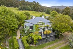 109 Cripps Rd, Woodbridge TAS 7162, Australia