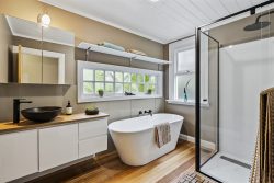 109 Cripps Rd, Woodbridge TAS 7162, Australia