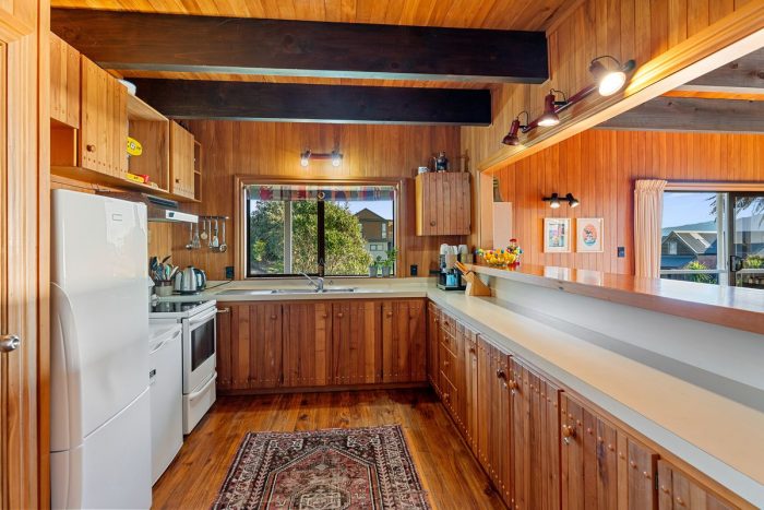 11 Waiheke Street, Waikanae Beach, Kapiti Coast, Wellington, 5036, New Zealand