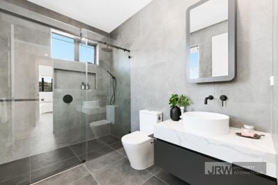 4 Lynne Ave, Wantirna South VIC 3152, Australia