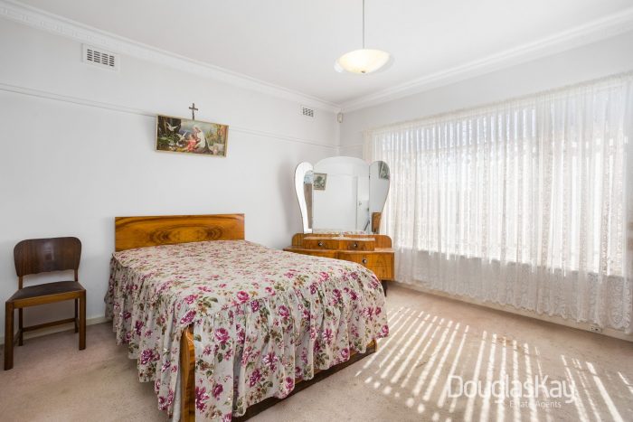 123 Warwick Rd, Sunshine North VIC 3020, Australia