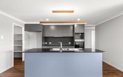 9 Wingrove St, Highfields QLD 4352, Australia