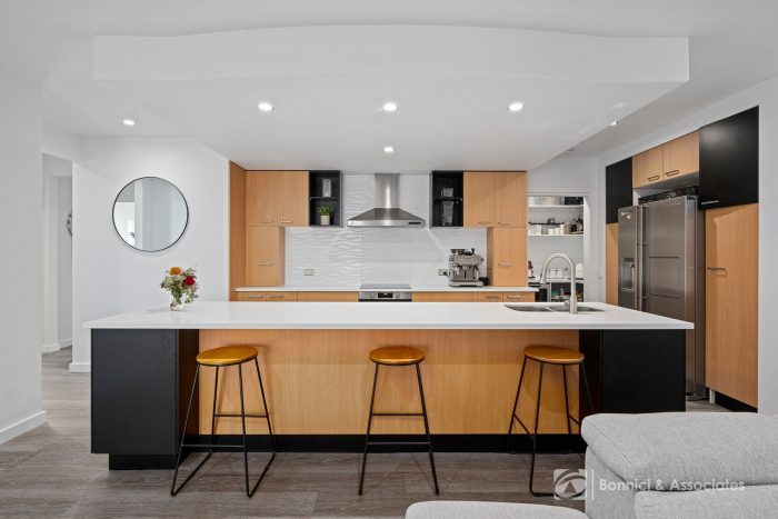 1 Caernarvon Ct, Wodonga VIC 3690, Australia