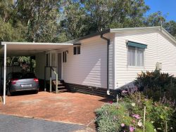 39A Arthur Phillip Dr, Kincumber South NSW 2251, Australia