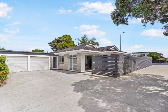 81A Centreway Road, Orewa, Rodney, Auckland, 0931, New Zealand