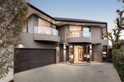 11A Manor St, Brighton VIC 3186, Australia