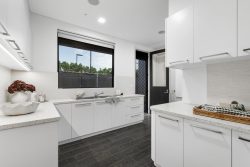 11A Manor St, Brighton VIC 3186, Australia