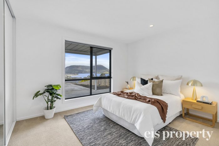 11 Alexa Dr, Austins Ferry TAS 7011, Australia