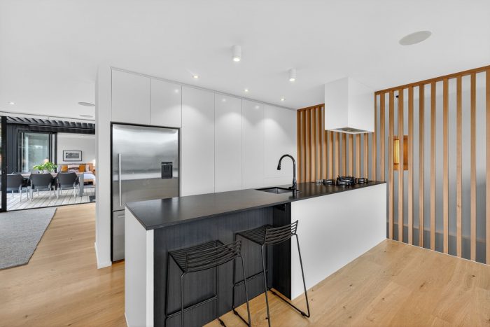 4 Gulf View Road, Murrays Bay, North Shore City, Auckland, 0630, New Zealand