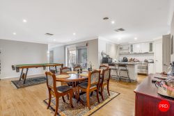 8 Bolton Reserve Ln, Kyneton VIC 3444, Australia