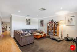 8 Bolton Reserve Ln, Kyneton VIC 3444, Australia