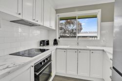 Unit 4/22 Brown St, Hamilton VIC 3300, Australia