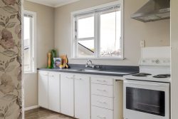 10 Stoke Place, Awapuni, Palmerston North, Manawatu / Whanganui, 4412, New Zealand