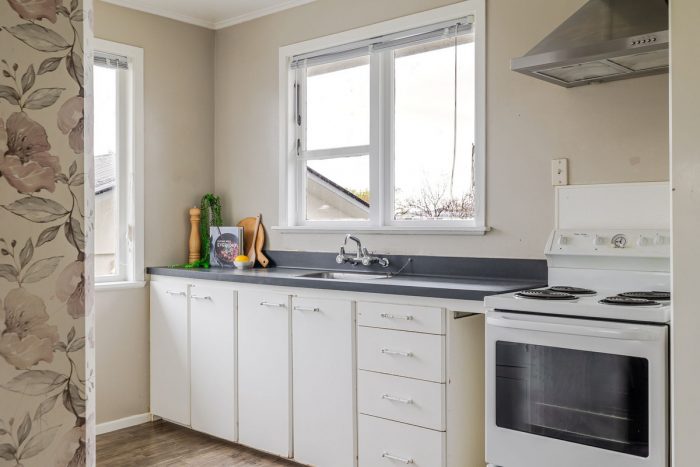 10 Stoke Place, Awapuni, Palmerston North, Manawatu / Whanganui, 4412, New Zealand